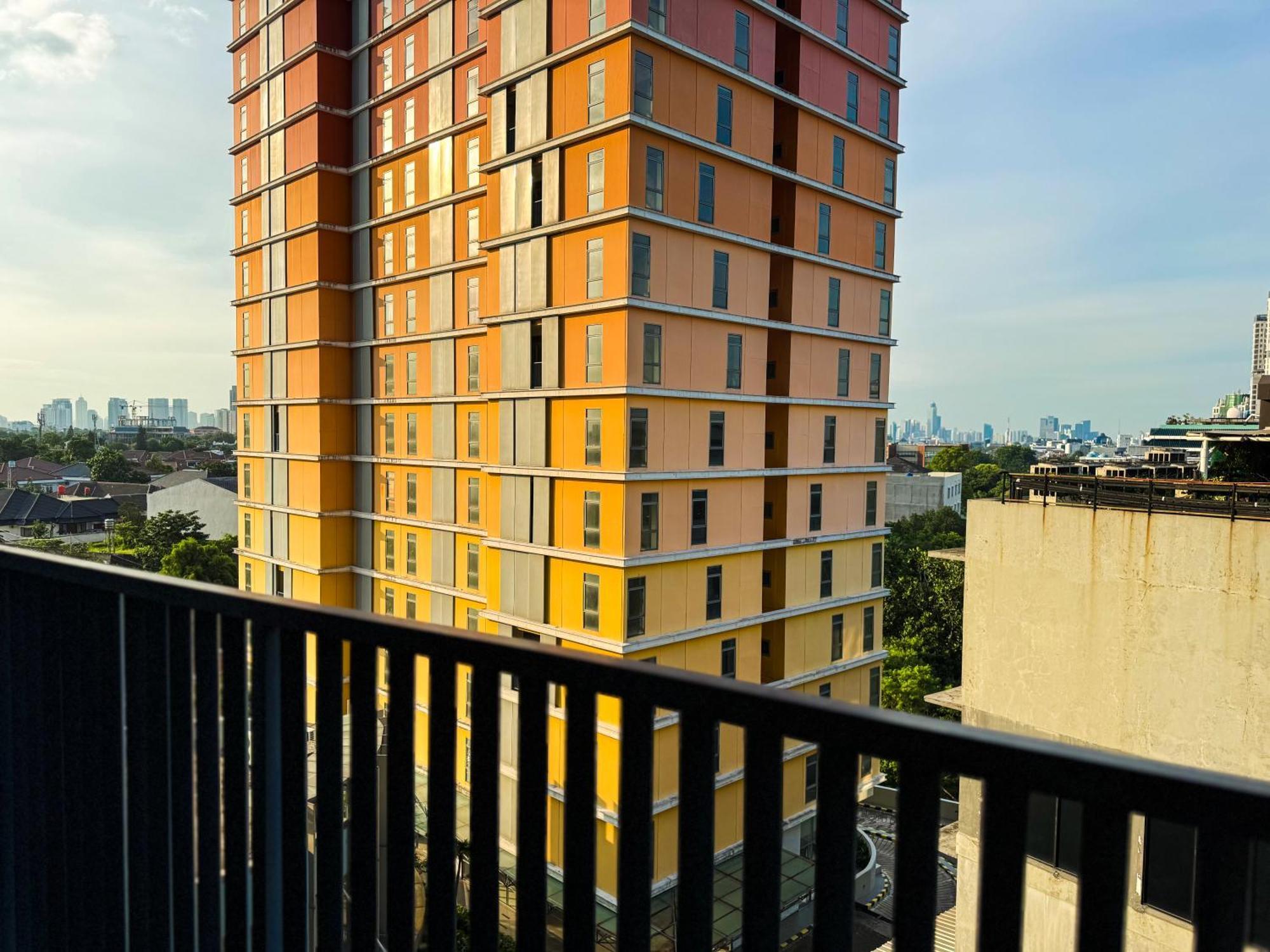 Apartment Pejaten Park 2br Abalone With Wi-fi & Pool By Damaresa Jakarta
